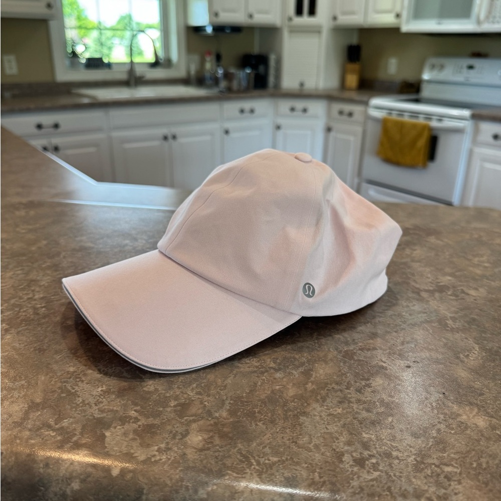 🩷Brand new Lululemon Soft Pink Athletic Cap